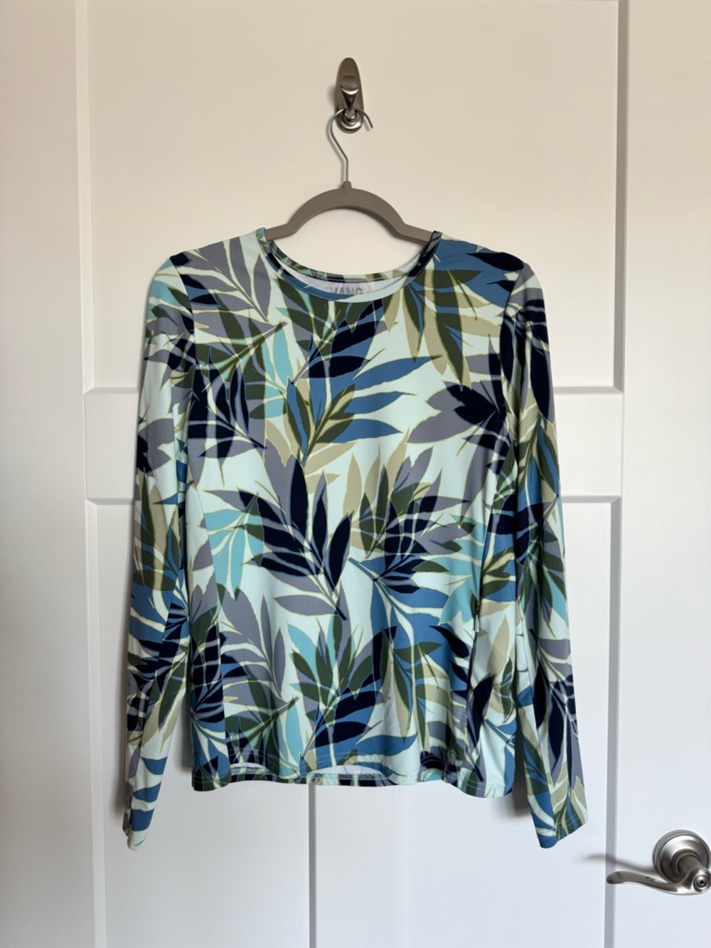 Hang Ten Long Sleeve Leaf Print Sun Protect Rash Guard Swim Top Blue Green Sz M - Picture 1 of 15